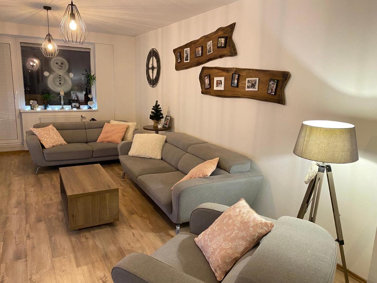 Apartman Slnecna Terasa S Vlastnym Parkovanim Na 2 Auta Lägenhet Žilina Exteriör bild