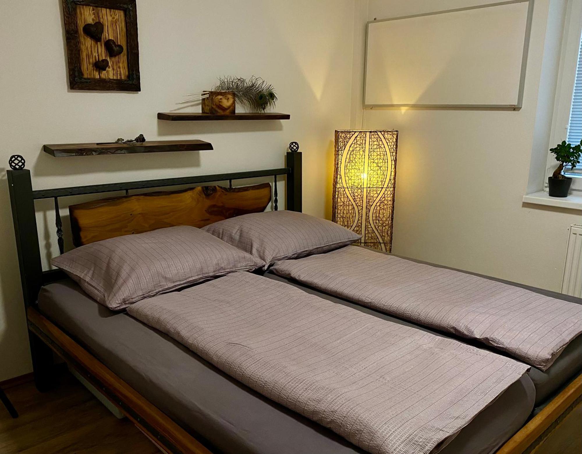 Apartman Slnecna Terasa S Vlastnym Parkovanim Na 2 Auta Lägenhet Žilina Exteriör bild